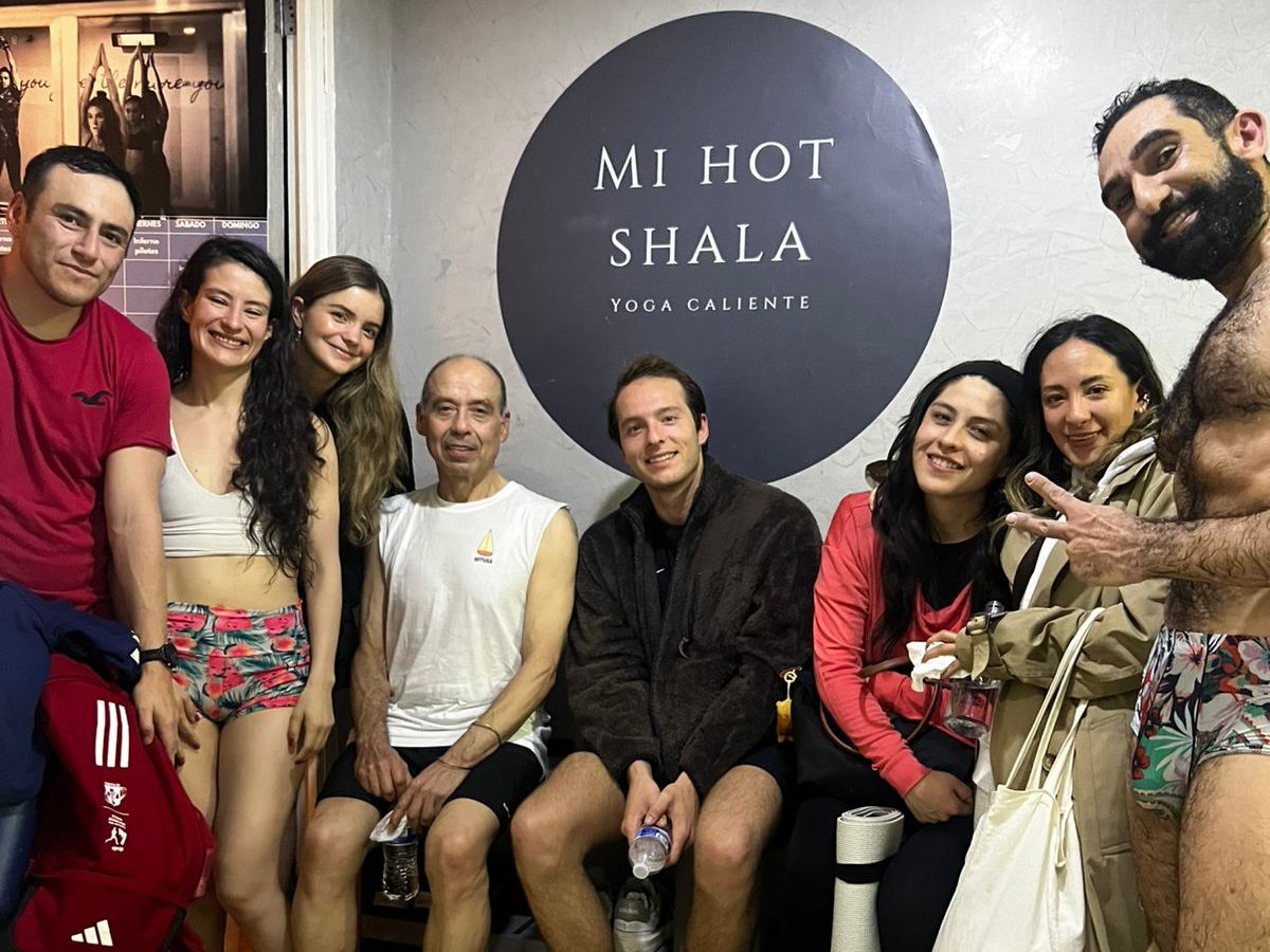 Tony Sanchez with students after class